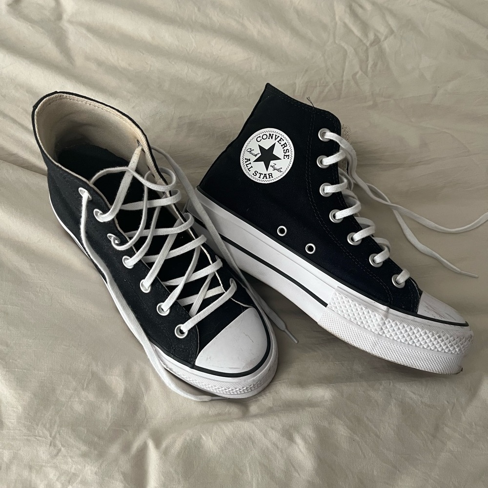 Platform Converse